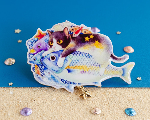 虹色の魚と猫のブローチ ブローチ falso 通販 17371930｜Creema